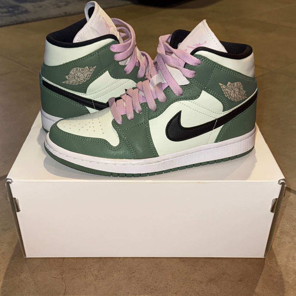 Nike Air Jordan 1 Mid Dutch Green